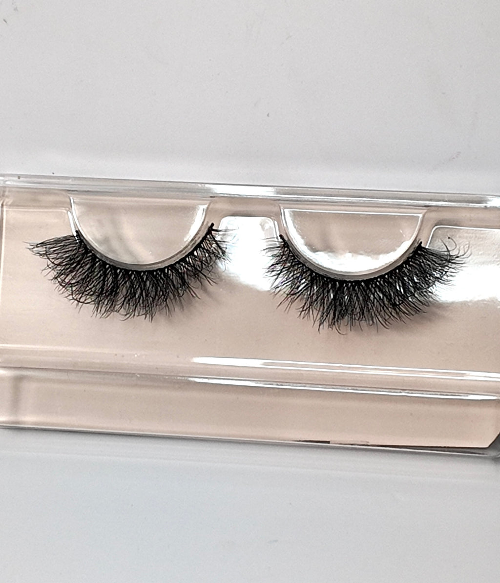Amara-Russian Cat Eye Lashes