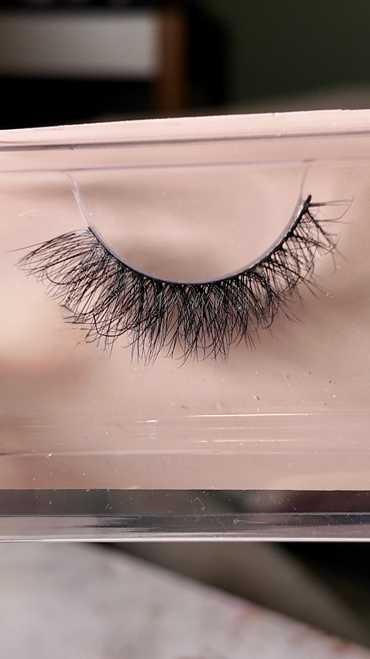 Amara-Russian Cat Eye Lashes